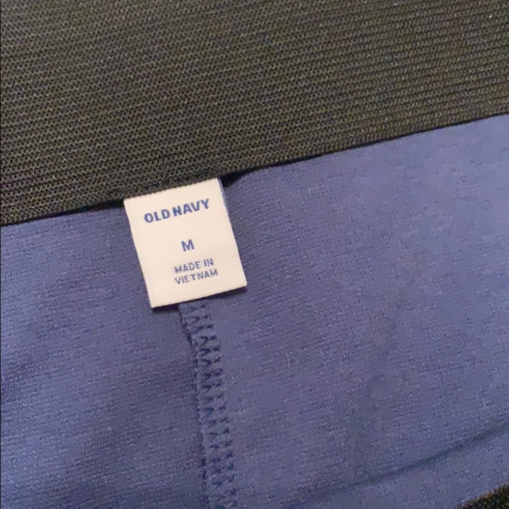 Size M - Picture 2 of 2